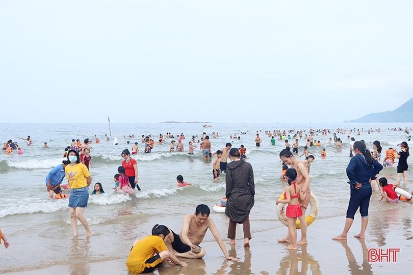 Doanh thu dịch vụ lưu trú, ăn uống và du lịch lữ hành đạt hơn 2.260 tỷ đồng