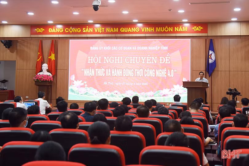 Cán bộ, đảng viên Hà Tĩnh chủ động nâng cao nhận thức về cuộc cách mạng công nghiệp 4.0