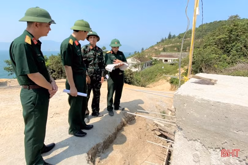 Phân đội Đảo Sơn Dương thực hành tốt bắn đạn thật