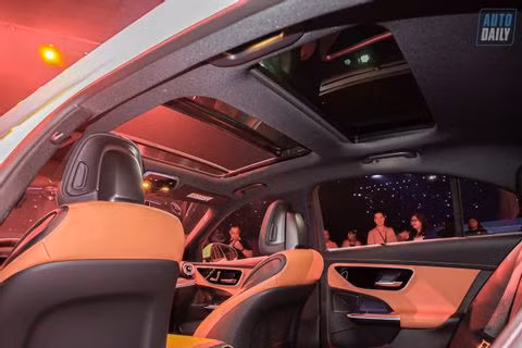 Mercedes-Benz C-Class 2022 chính thức ra mắt tại Việt Nam