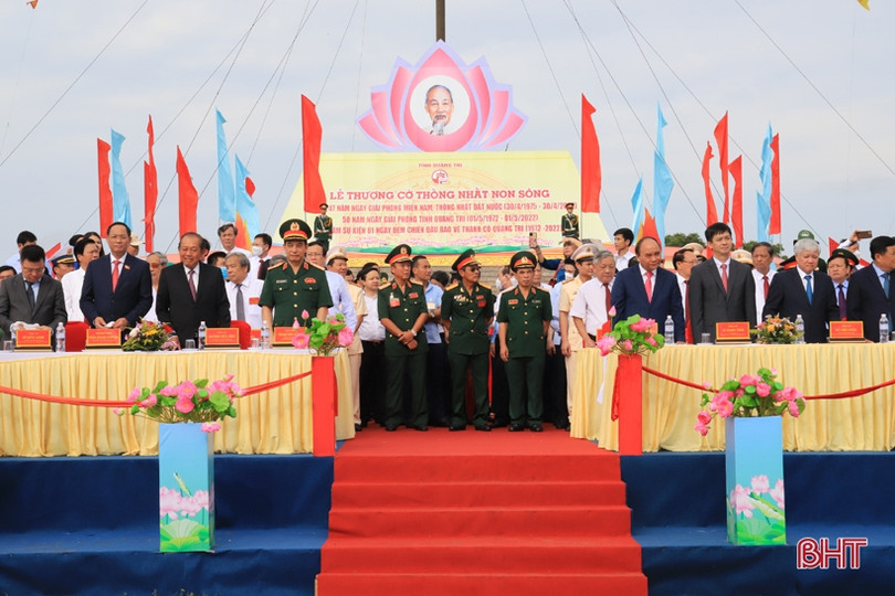 Những hình ảnh tại Lễ thượng cờ Thống nhất non sông