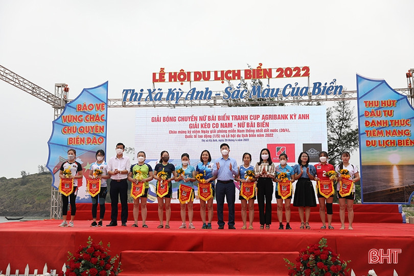 Sôi nổi các hoạt động văn hóa, thể thao chào mừng lễ khai trương du lịch biển TX Kỳ Anh