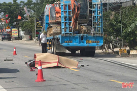 Xe tải và xe máy va chạm nhau, 1 người tử vong tại chỗ