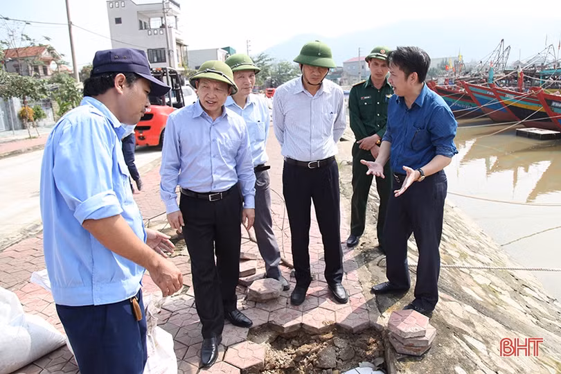 Người nuôi trồng thủy sản Hà Tĩnh thiệt hại hơn 250 tỷ đồng sau mưa lũ