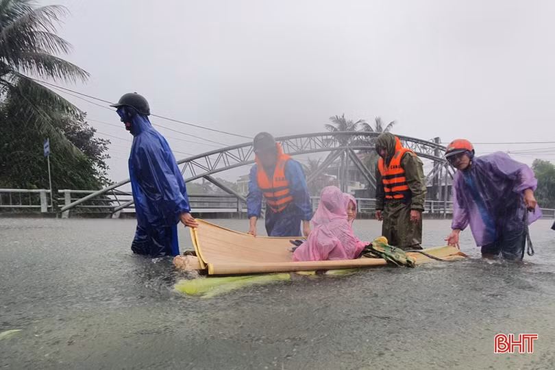 Mưa ở Hà Tĩnh ghi nhận nhiều kỷ lục chưa từng có