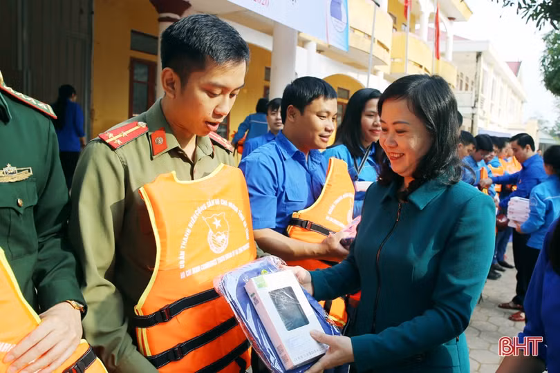 Tuổi trẻ Hà Tĩnh ra quân “Tình nguyện mùa đông 2020, xuân tình nguyện năm 2021”