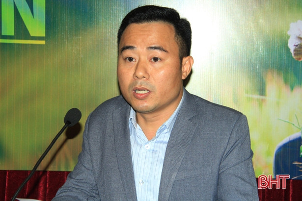 Viettel trao 80 suất học bổng “Vì em hiếu học” ở Nghi Xuân