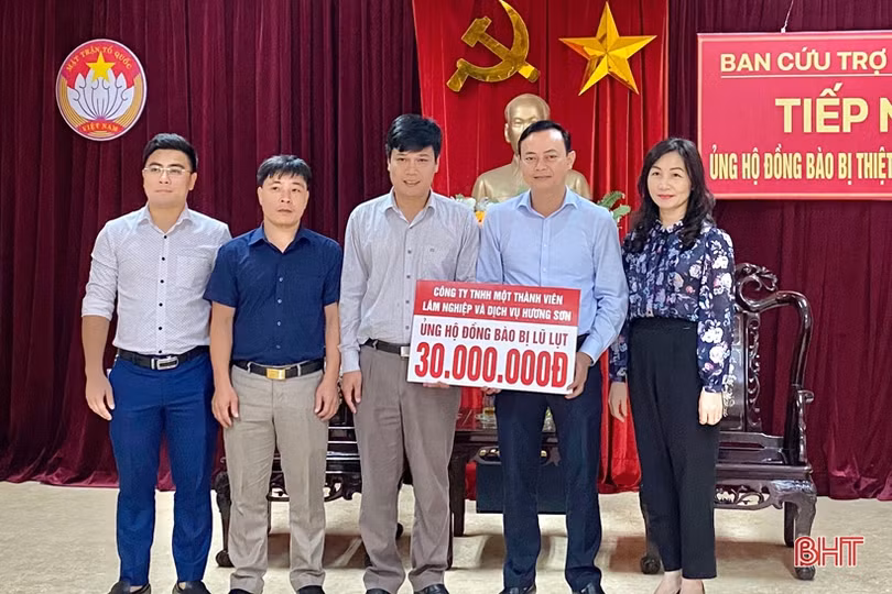 Nhiều tấm lòng tiếp tục hướng đến người dân vùng lũ Hà Tĩnh 