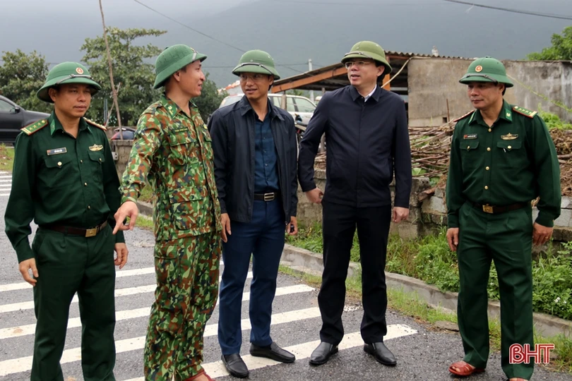 Hơn 1.500 cán bộ, chiến sĩ và người dân Kỳ Nam ra quân làm nông thôn mới