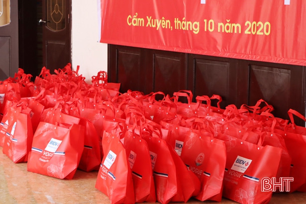 Hà Tĩnh tiếp nhận gần 156 tỷ đồng hỗ trợ người dân bị ảnh hưởng mưa lũ