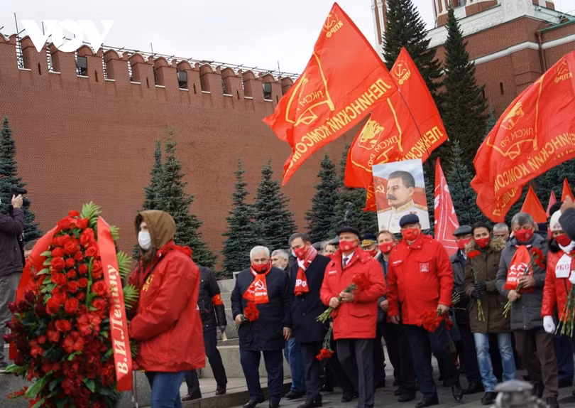 Kỷ niệm 103 năm Cách mạng Tháng Mười Nga