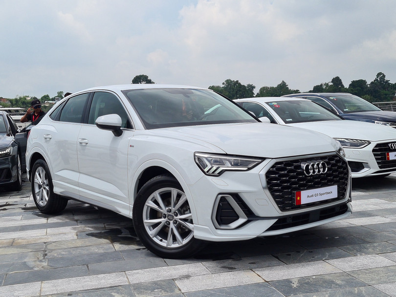 Các mẫu SUV hạng sang khoảng 2 tỷ đồng mới được ra mắt tại Việt Nam