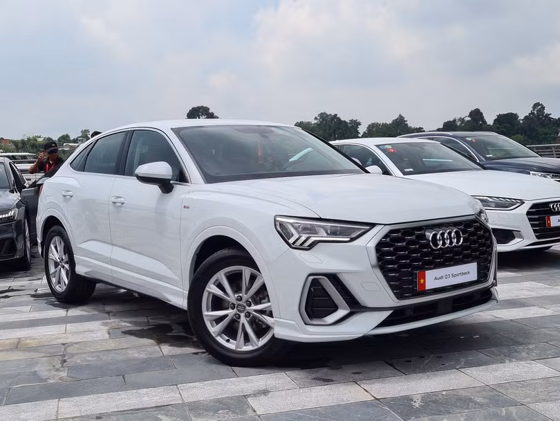 Các mẫu SUV hạng sang khoảng 2 tỷ đồng mới được ra mắt tại Việt Nam