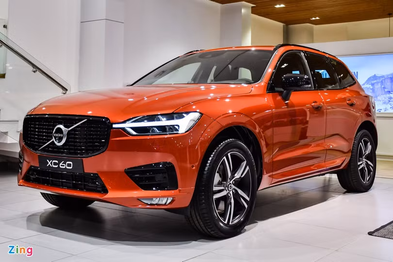 Các mẫu SUV hạng sang khoảng 2 tỷ đồng mới được ra mắt tại Việt Nam