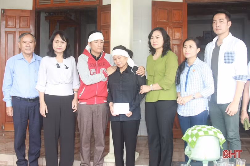 Thành phố Hồ Chí Minh hỗ trợ người dân vùng lũ Hà Tĩnh 3,6 tỷ đồng