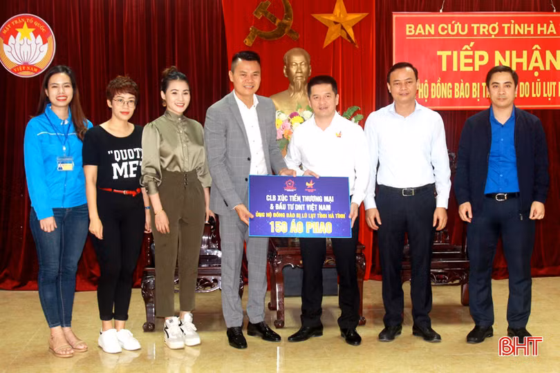 Nhiều tấm lòng tiếp tục hướng đến người dân vùng lũ Hà Tĩnh 