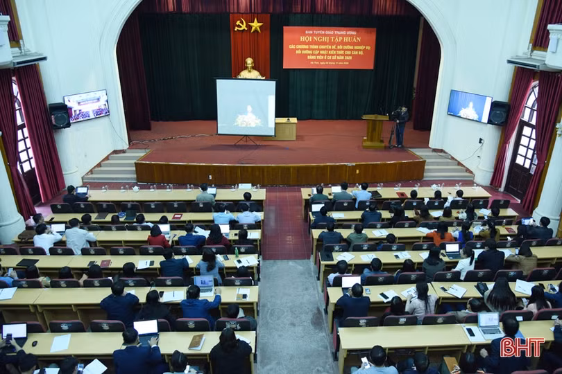 Nâng cao kiến thức cho đội ngũ làm công tác Tuyên giáo ở cơ sở