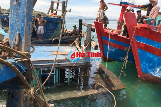 Kịp thời cứu sống 3 ngư dân bị nạn trên vùng biển Hà Tĩnh ảnh 2