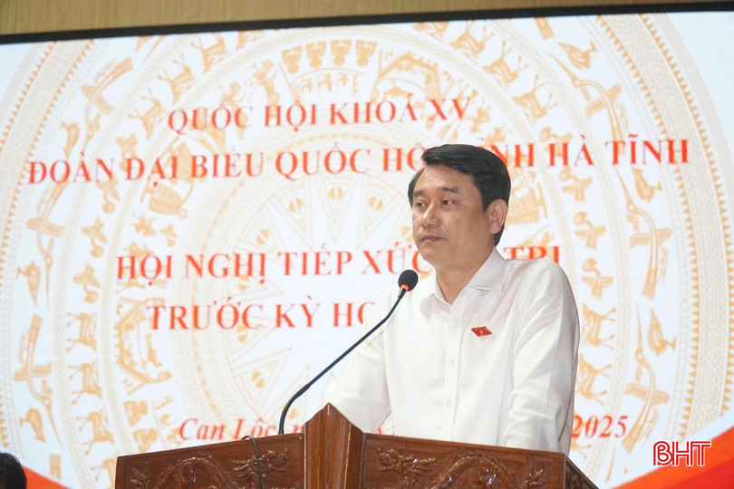 Thứ trưởng Bộ Ngoại giao Lê Anh Tuấn tiếp thu, giải trình, đồng thời đề nghị các cơ quan chức năng sớm nghiên cứu, giải quyết kiến nghị chính đáng của cử tri. Thứ trưởng Bộ Ngoại giao Lê Anh Tuấn tiếp thu, giải trình, đồng thời đề nghị các cơ quan chức năng sớm nghiên cứu, giải quyết kiến nghị chính đáng của cử tri.