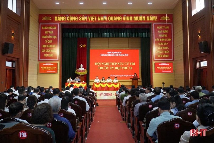 Toàn cảnh hội nghị. Toàn cảnh hội nghị.