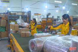 Ngành chuyển phát hoạt động hết công suất những ngày cuối năm