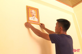 Xuân "gõ cửa" bản Giàng nơi biên giới