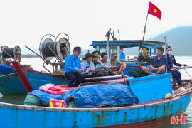 Hà Tĩnh làm gì trong tháng cao điểm chống khai thác hải sản bất hợp pháp?
