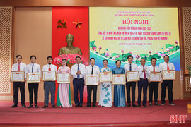 Sở VH-TT&DL vinh danh tập thể, cá nhân điển hình trong thực hiện phong trào thi đua và làm theo gương Bác 