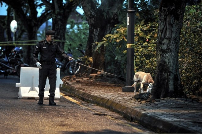 malaysia phat hien bom gia tai tru so hang thong tan bernama