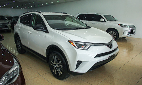 toyota rav4 2017 dau tien tai viet nam