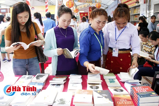 dac sac ngay sach viet nam tai ha tinh