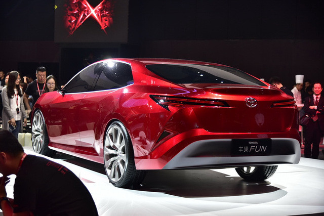 day la hinh anh xem truoc cua toyota camry 2018 cho chau a