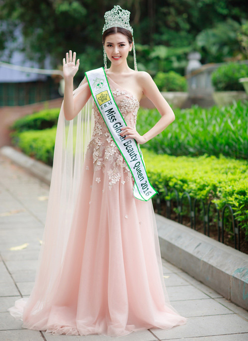 10 my nhan viet mac dep nhat tuan