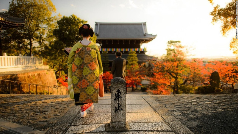 Kyoto (Nhật Bản): Từng là thủ đô của đế quốc Nhật Bản hơn 1.000 năm, Kyoto có cách riêng để vừa giữ gìn và trân trọng những truyền thống cũ, vừa hân hoan chào đón những điều mới. Có hơn 1.000 ngôi đền Phật giáo và đền Shinto trong thành phố được bảo tồn rất tốt. nhung thanh pho co kinh chon giau nen van minh nhan loai