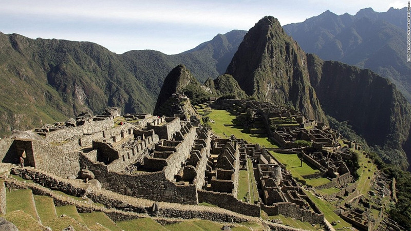 Machu Picchu (Peru): Tọa lạc ở độ cao khoảng 2.438 m trên dãy Andes, thành phố Machu Picchu bí ẩn được xây dựng hơn 500 năm trước, giờ đây thu hút hàng nghìn khách du lịch mỗi ngày. nhung thanh pho co kinh chon giau nen van minh nhan loai