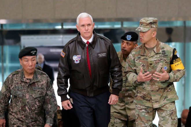 han quoc cam giac bi lua khi tau san bay my khong toi