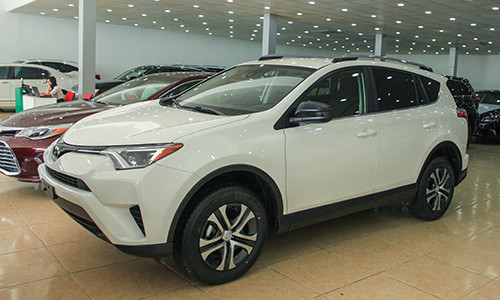 toyota rav4 2017 dau tien tai viet nam