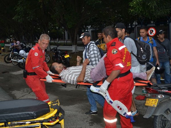 luu dan phat no ben trong hop dem hang chuc nguoi bi thuong