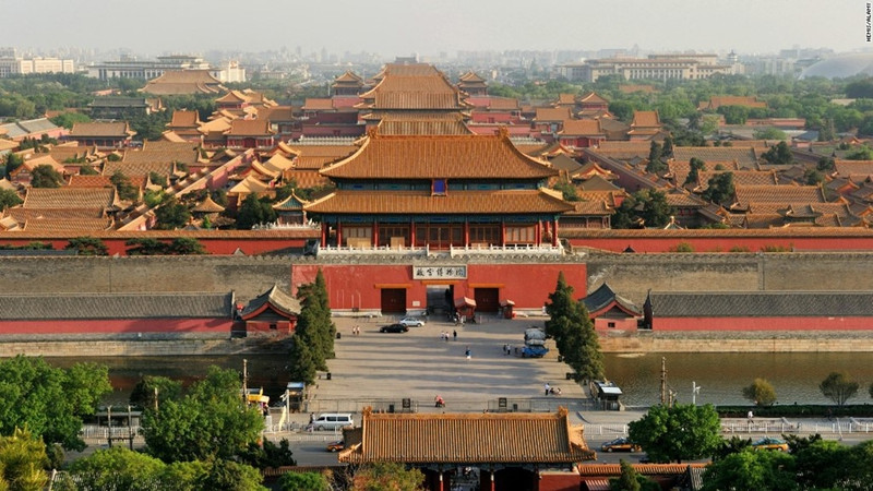 Bắc Kinh (Trung Quốc): Thủ đô của Trung Quốc đã đầu tư mạnh vào kiến trúc hiện đại suốt 2 thập kỷ qua, nhưng không tòa nhà mới nào có thể huy hoàng như khu vực di sản lịch sử của thành phố, bao gồm Tử Cấm Thành. nhung thanh pho co kinh chon giau nen van minh nhan loai