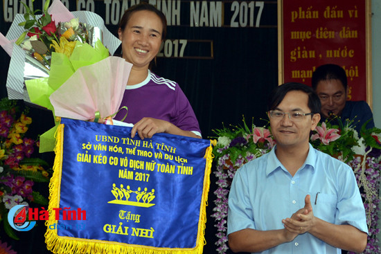 duc tho vo dich giai keo co nu toan tinh