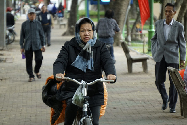 ngay va dem nay bac trung bo mua rao troi chuyen lanh