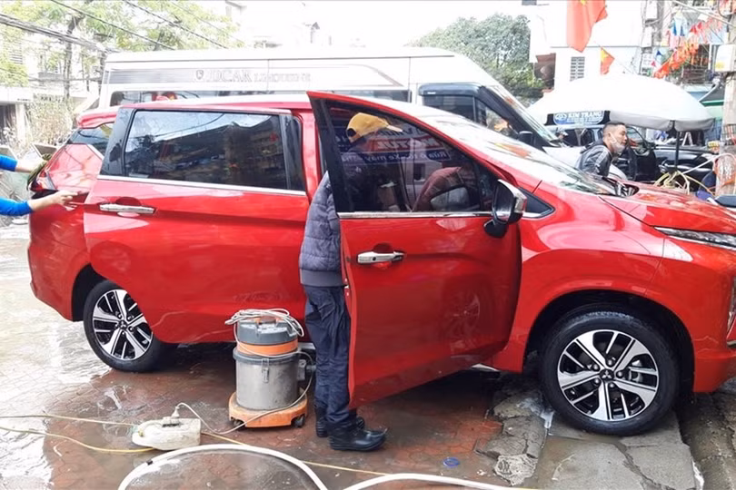 Tự rửa xe ô tô: Những điều cần lưu ý