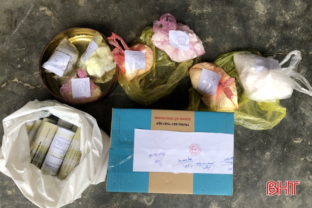 Mua nguyên liệu trên mạng về chế tạo pháo nổ