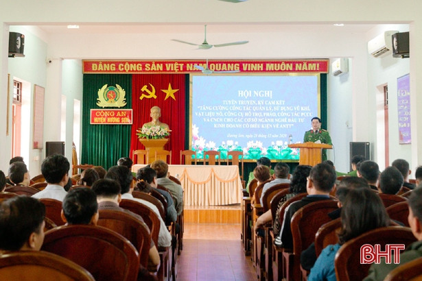 120 cơ sở ở Hương Sơn ký cam kết thực hiện nghiêm quản lý, sử dụng pháo