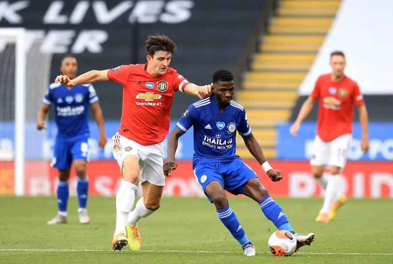 Mùa giải kỳ lạ của Premier League