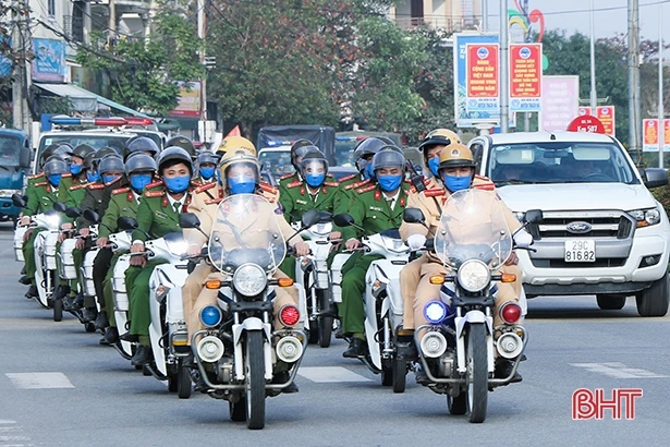 Tăng cường đấu tranh các loại tội phạm để Nhân dân vui tết đón xuân