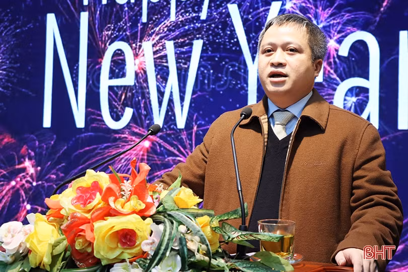 Chủ tịch UBND tỉnh Hà Tĩnh động viên công tác quyết toán cuối năm