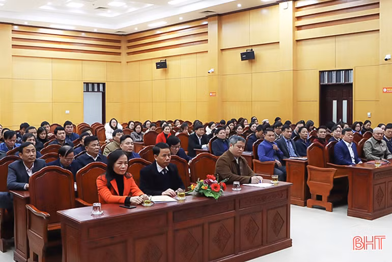 Chủ tịch UBND tỉnh Hà Tĩnh động viên công tác quyết toán cuối năm