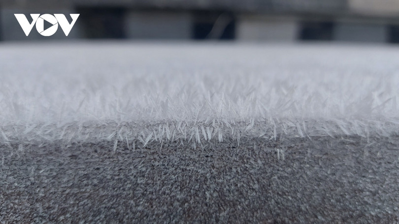 Ngắm sương muối, băng giá trên đỉnh Fansipan