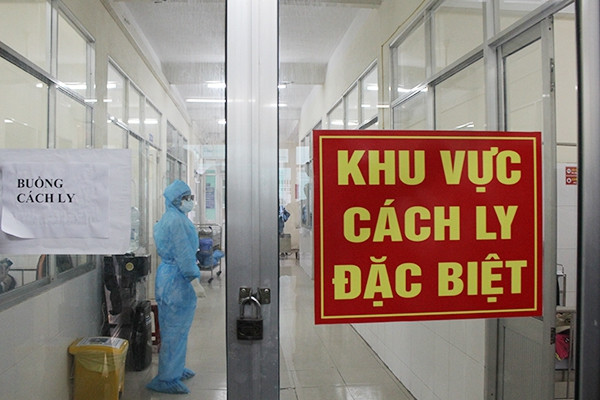 Chiều 25/12, chuyên gia Brazil và 5 người khác mắc Covid-19